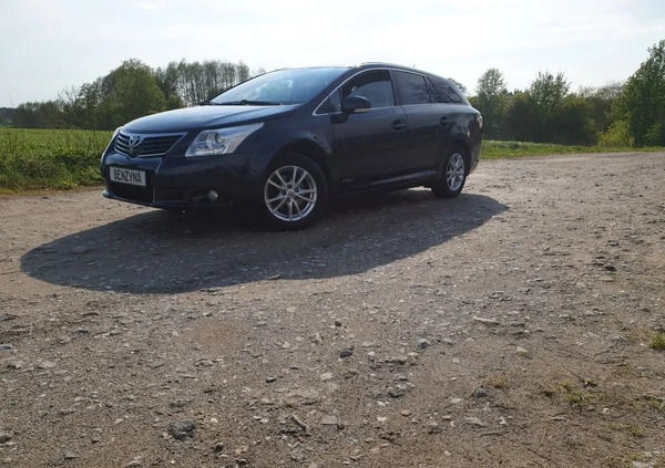 Toyota Avensis cena 33500 przebieg: 196000, rok produkcji 2011 z Sierpc małe 466